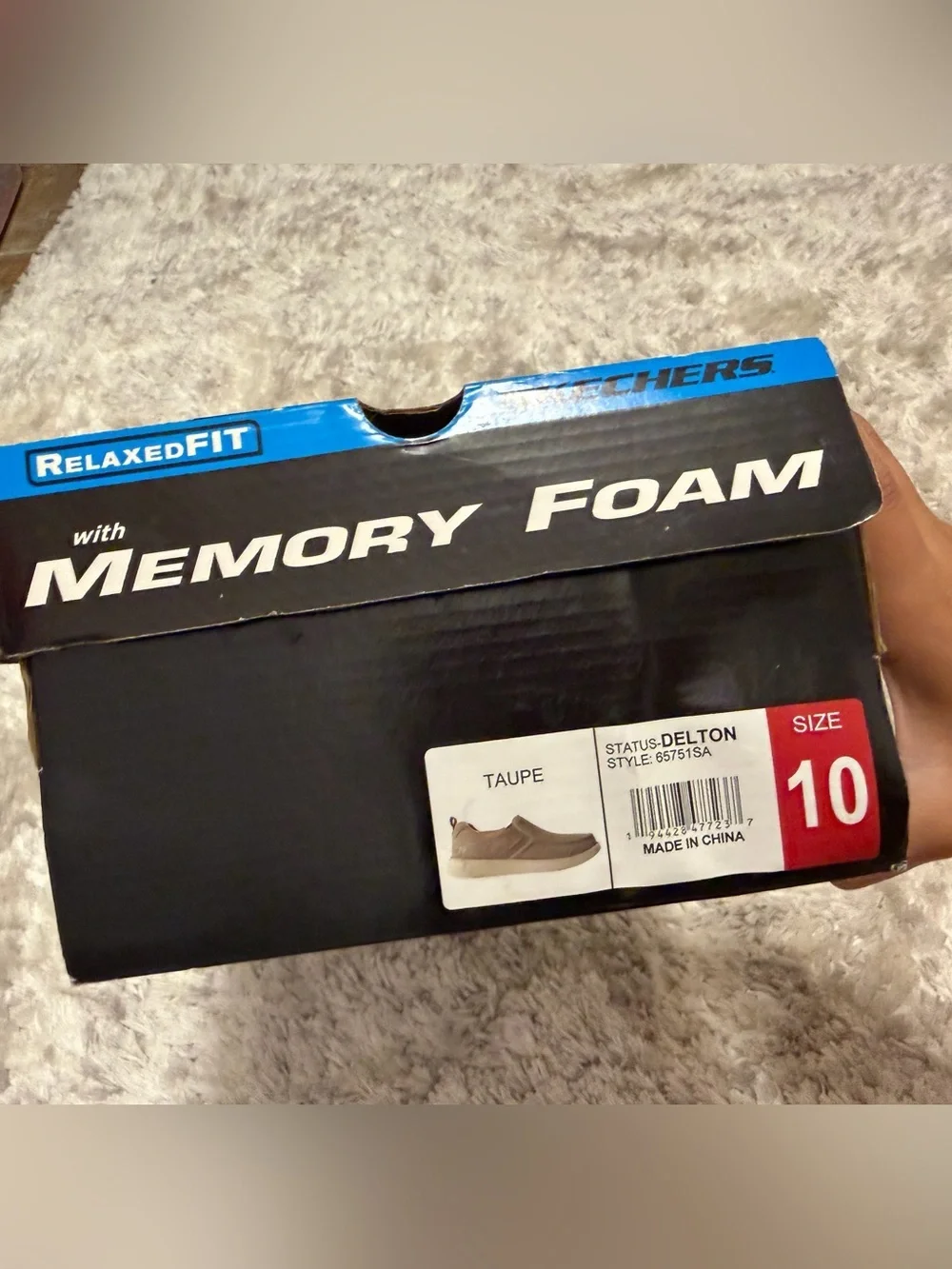 Men’s Skechers casual Slip-On Sneakers “Relaxed fit , memory foam “ new in box